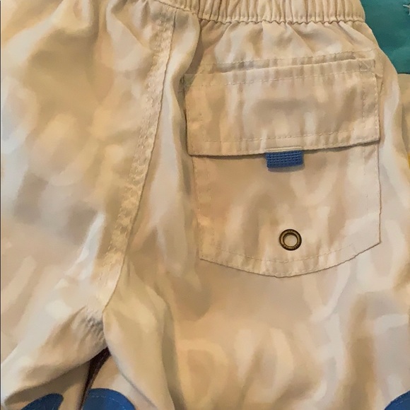 Baby Gap Swim Shorts - Picture 5 of 8